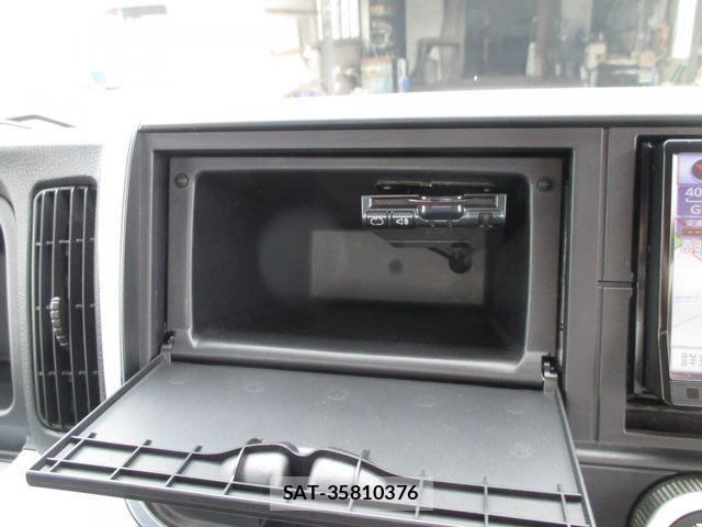 Mitsubishi CANTER 2017-01 1051814-15
