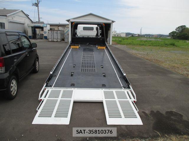 Mitsubishi CANTER 2017-01 1051814-8