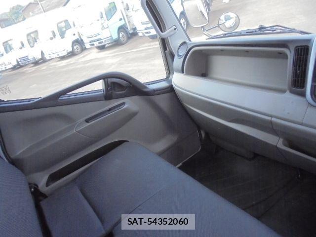 Mitsubishi CANTER 2019-02 1091197-15
