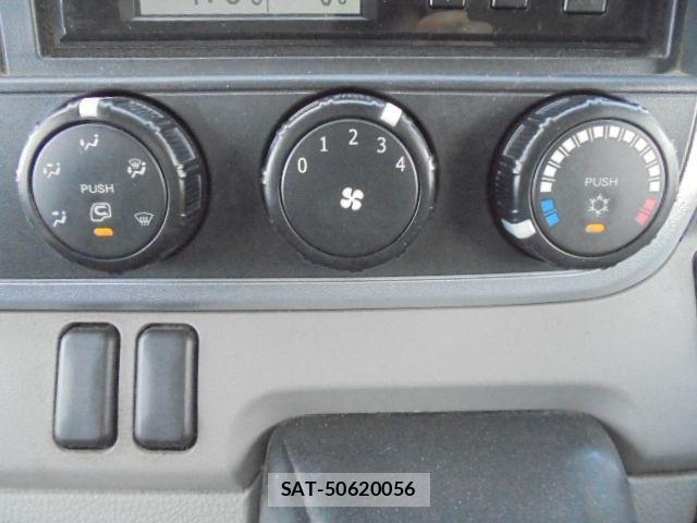 Mitsubishi CANTER 2017-03 1121339-14