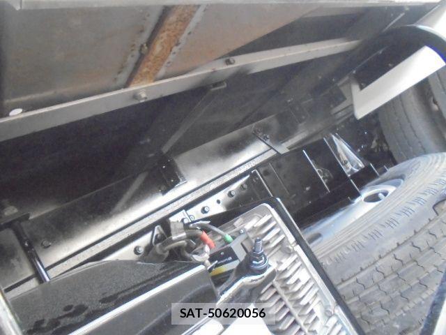 Mitsubishi CANTER 2017-03 1121339-22