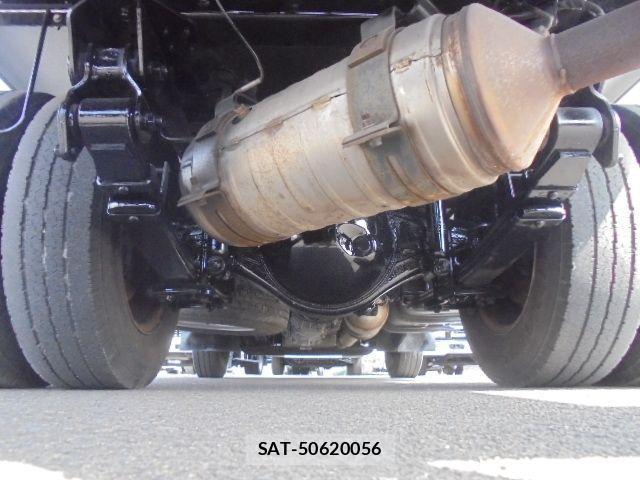 Mitsubishi CANTER 2017-03 1121339-23