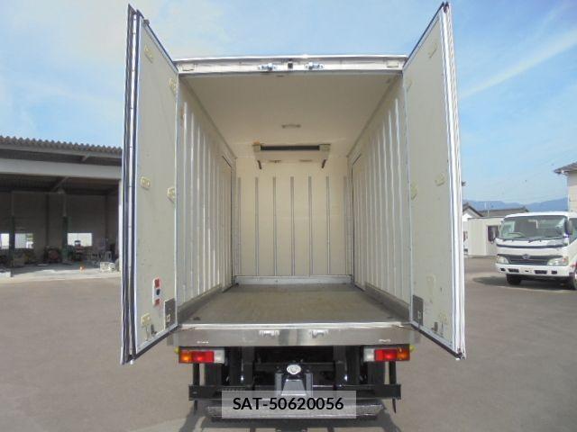 Mitsubishi CANTER 2017-03 1121339-26