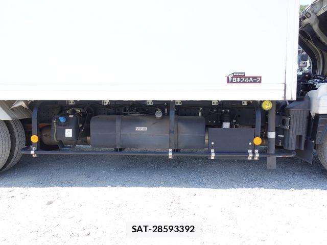 Mitsubishi CANTER 2020-06 1216178-12