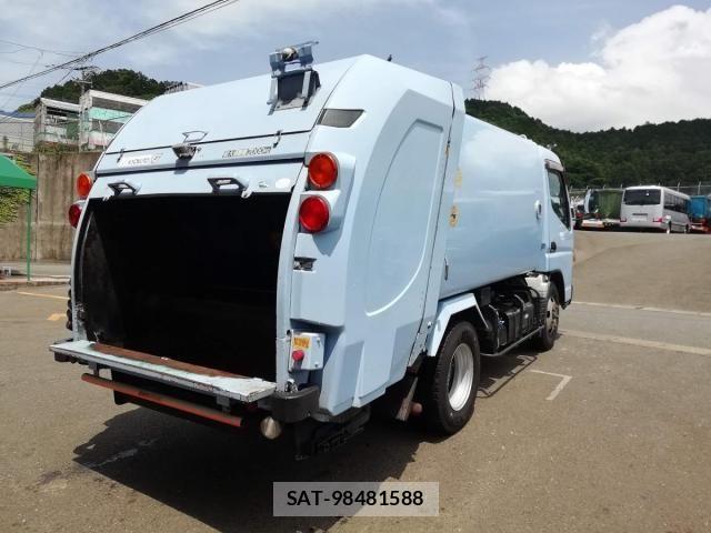 Mitsubishi CANTER 2016-03 1219352-4