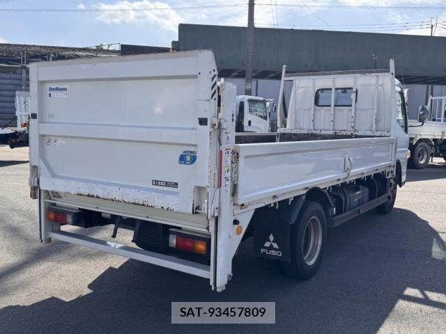 Mitsubishi CANTER 2017-06 1219361-2
