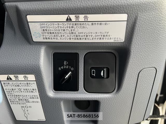Mitsubishi CANTER 2012-12 1227377-9