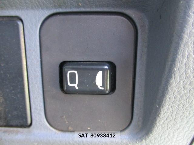 Mitsubishi CANTER 2004-01 1227362-26