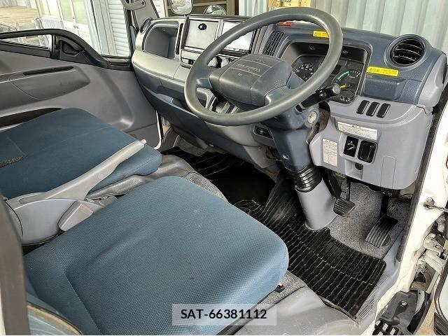 Mitsubishi CANTER 2015-11 1227385-16