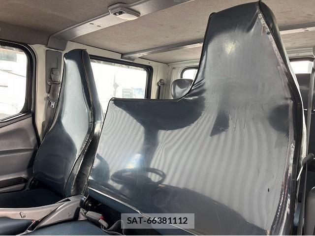 Mitsubishi CANTER 2015-11 1227385-20