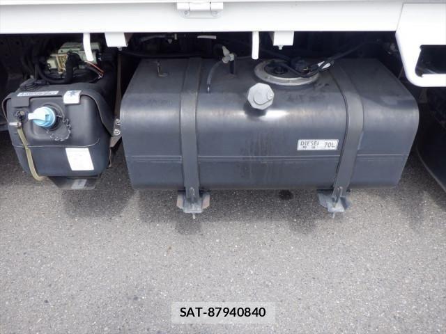 Mitsubishi CANTER 2016-04 1227389-16