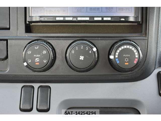 Mitsubishi CANTER 2011-08 1267414-7