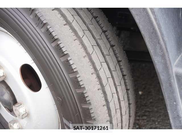Mitsubishi CANTER 2017-08 1290359-9