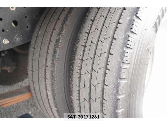 Mitsubishi CANTER 2017-08 1290359-10