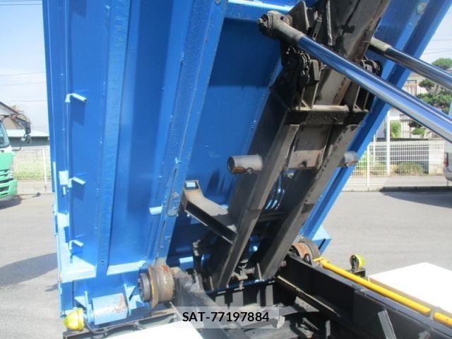 Mitsubishi CANTER 2017-12 1310295-9