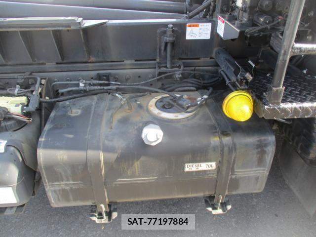 Mitsubishi CANTER 2017-12 1310295-10
