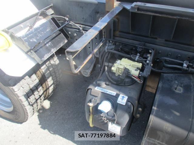 Mitsubishi CANTER 2017-12 1310295-11