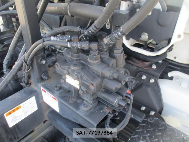 Mitsubishi CANTER 2017-12 1310295-14