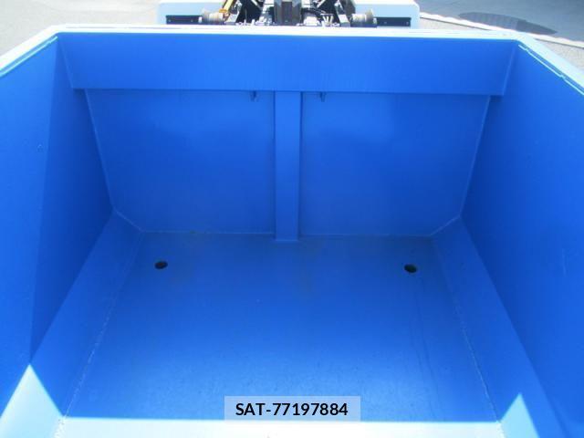 Mitsubishi CANTER 2017-12 1310295-23