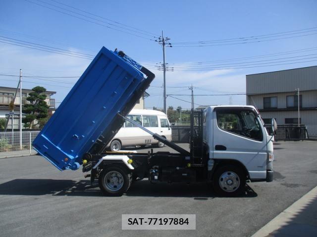 Mitsubishi CANTER 2017-12 1310295-7