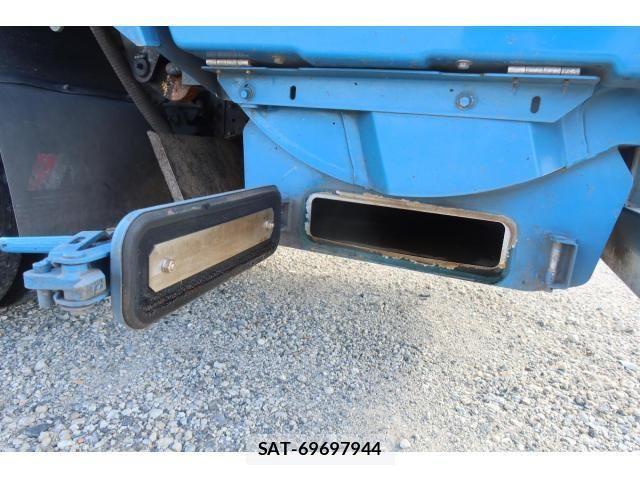 Mitsubishi CANTER 2020-09 1317883-10