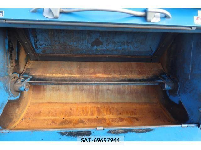 Mitsubishi CANTER 2020-09 1317883-14