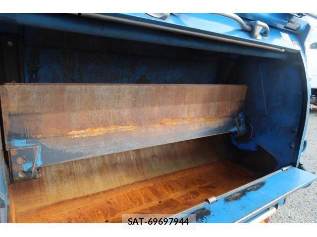 Mitsubishi CANTER 2020-09 1317883-17