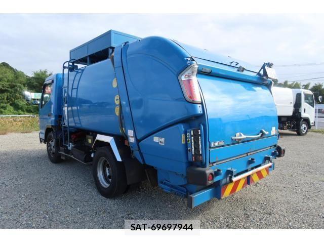 Mitsubishi CANTER 2020-09 1317883-6