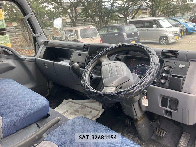 Mitsubishi CANTER 2004-10 1321009-1