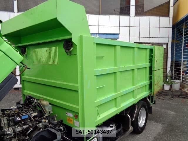 Mitsubishi CANTER 2014-03 1329981-12