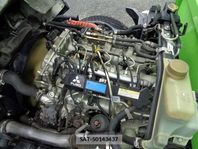 Mitsubishi CANTER 2014-03 1329981-3