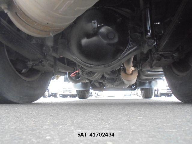 Mitsubishi CANTER 2011-10 1353603-22