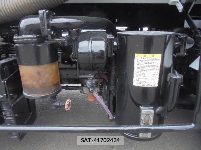 Mitsubishi CANTER 2011-10 1353603-23
