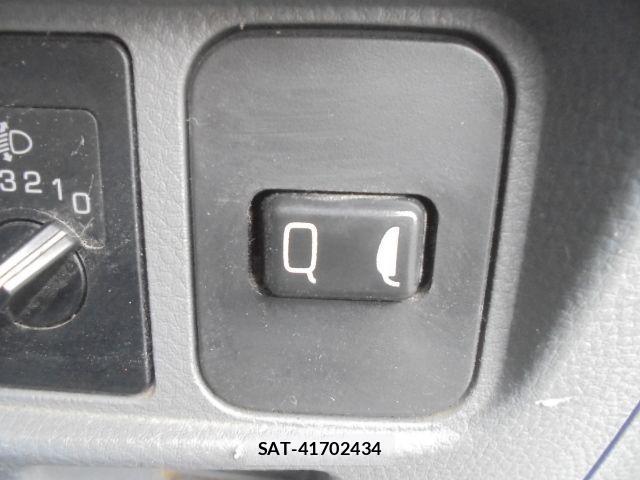 Mitsubishi CANTER 2011-10 1353603-8