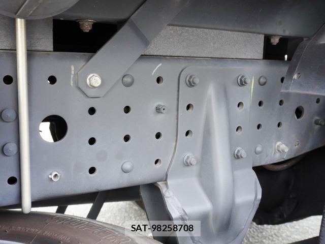 Mitsubishi CANTER 2020-06 1353610-18