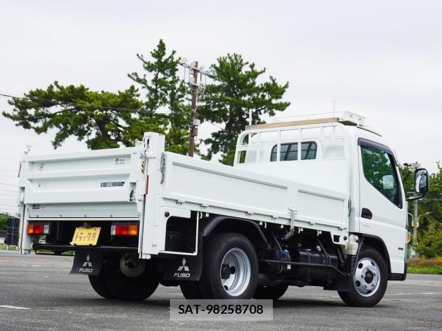 Mitsubishi CANTER 2020-06 1353610-1