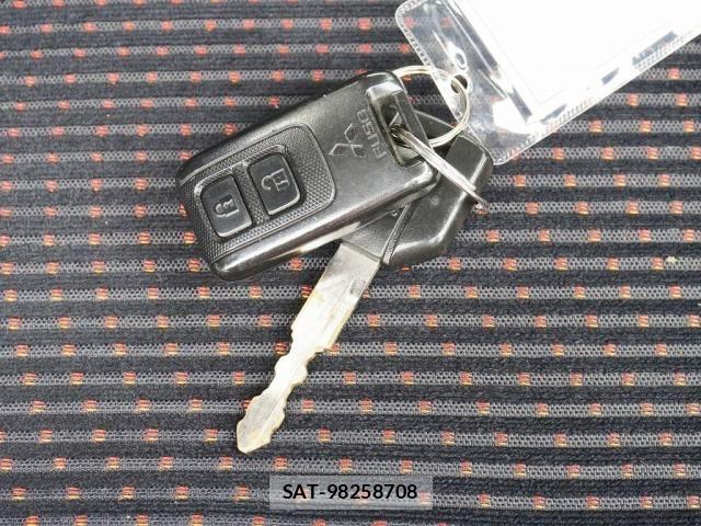 Mitsubishi CANTER 2020-06 1353610-28