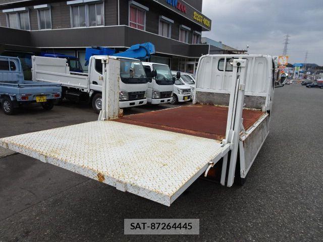Mitsubishi CANTER 2006-09 1365981-19