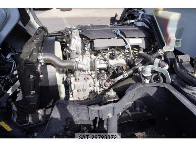 Mitsubishi CANTER 2023-06 1411623-12