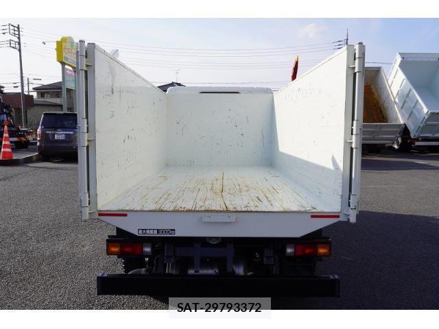 Mitsubishi CANTER 2023-06 1411623-16