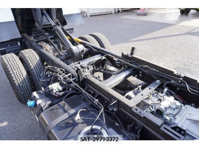 Mitsubishi CANTER 2023-06 1411623-21