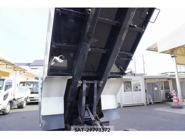 Mitsubishi CANTER 2023-06 1411623-22