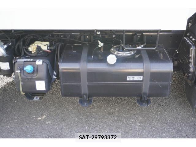 Mitsubishi CANTER 2023-06 1411623-25