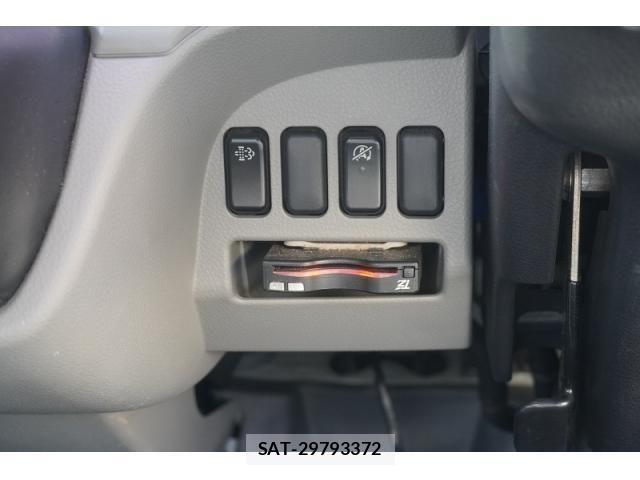 Mitsubishi CANTER 2023-06 1411623-29