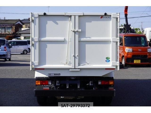 Mitsubishi CANTER 2023-06 1411623-3