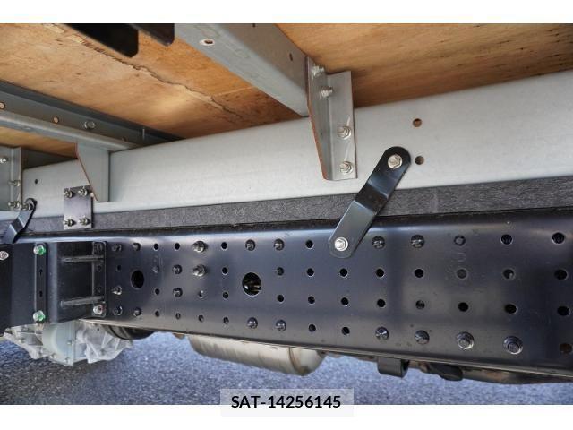 Mitsubishi CANTER 2023-01 1445076-11