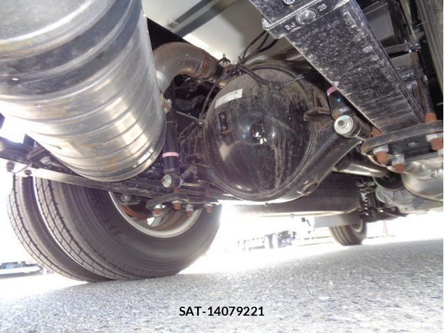 Mitsubishi CANTER 2023-05 1445078-11