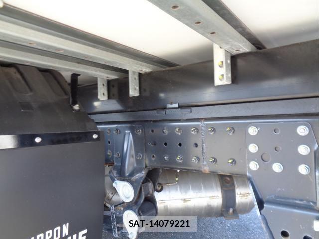 Mitsubishi CANTER 2023-05 1445078-14
