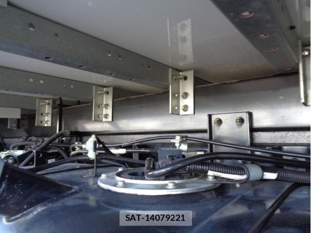 Mitsubishi CANTER 2023-05 1445078-15