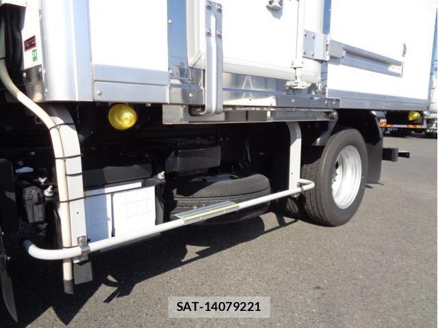 Mitsubishi CANTER 2023-05 1445078-16